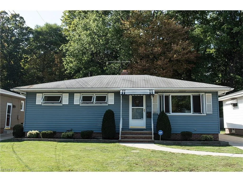 4224 Plymouth Rd photo 1
