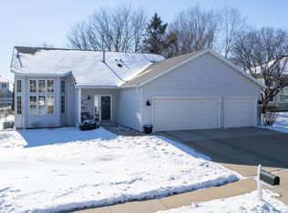 5325 Kensington Ln NW, Rochester, MN 55901