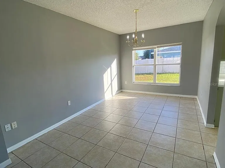 606 Bluebill Ct — Photo 3