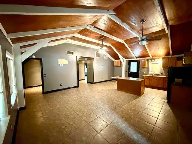 2 bed, 1393 sqft, $1,150 — Photo 3