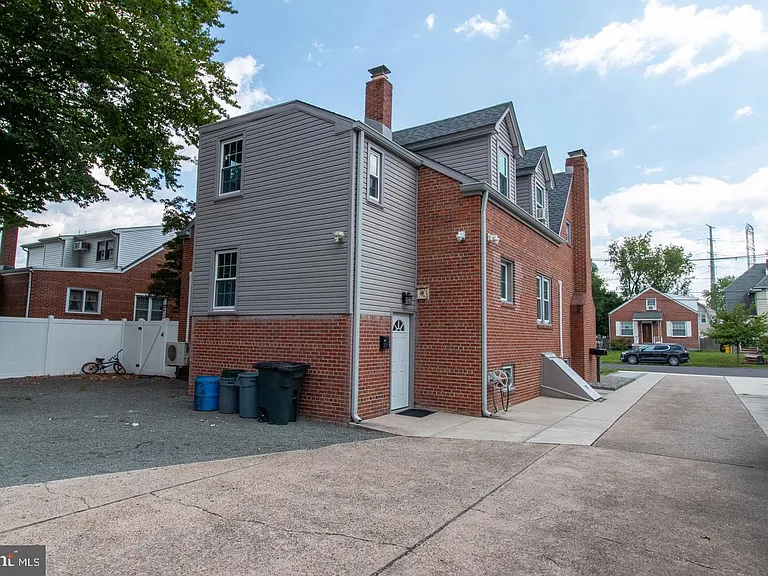 115 Samdin Blvd — Photo 17