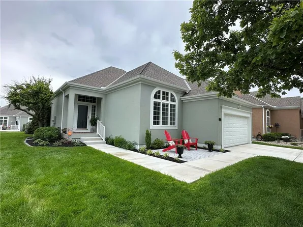 801 W 132nd Ter, Kansas City, MO 64145