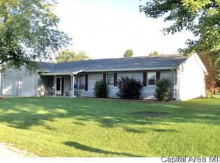 10 Braden Ct, Virden, IL 62690