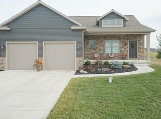 2856 Turnberry Rd, Winona Lake, IN 46590