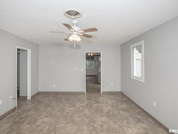 5th image of 3723 10th Avenue Ct