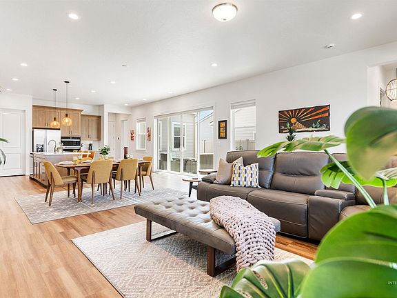 5th image of 2182 N Milestone Way