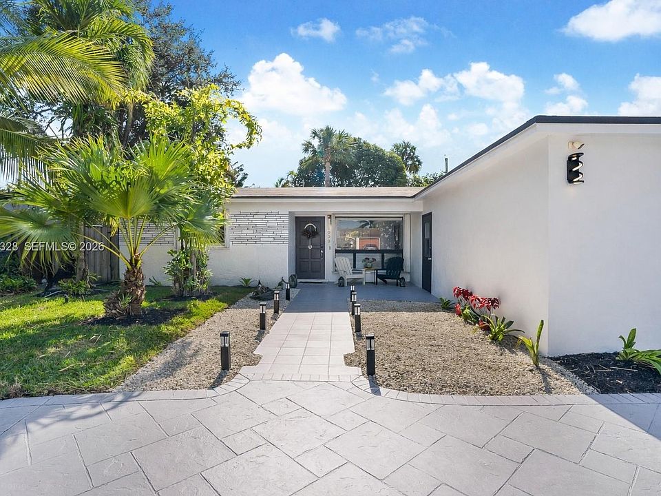 1st image of 1000 SW 32nd St