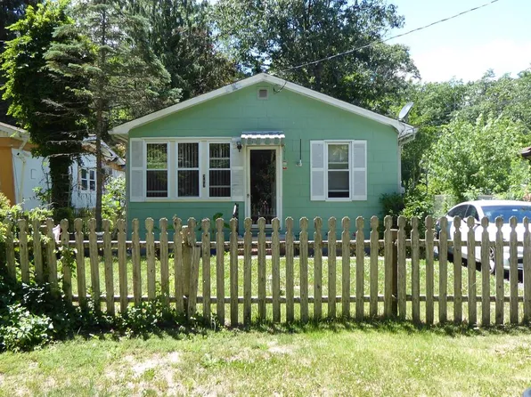 217 Robin Rd, Millville, NJ 08332