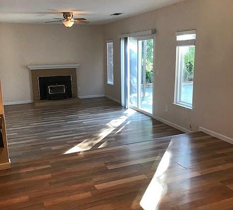 5th image of 147 Warren Dr