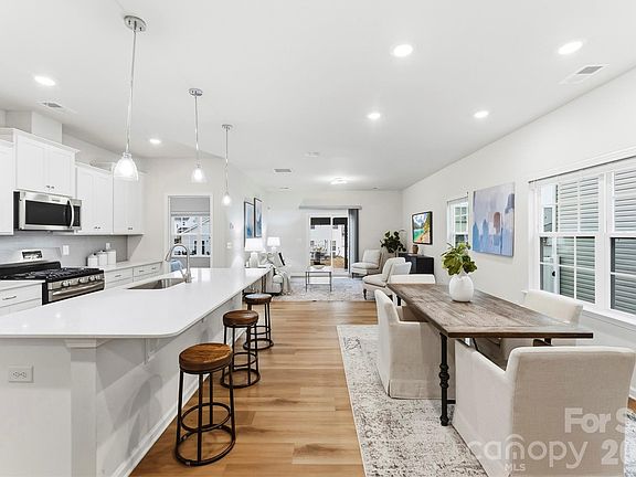 4th image of 5819 Soft Shell Dr