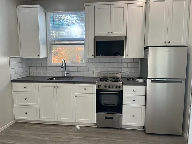 247 Mira Mar Ave #A — Photo 3