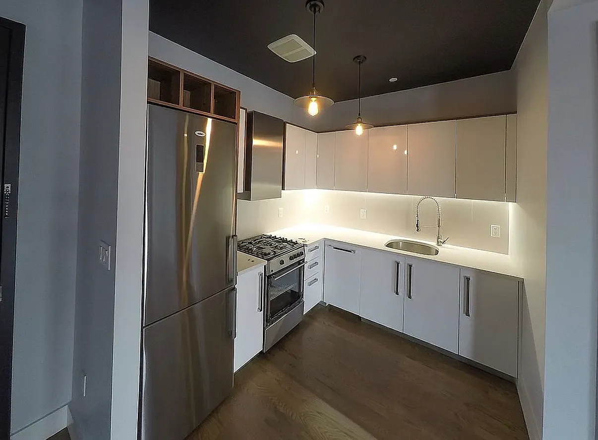 44 Stanhope Street — Photo 3