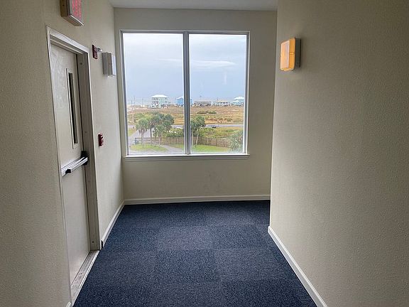 Climate controlled entrance 