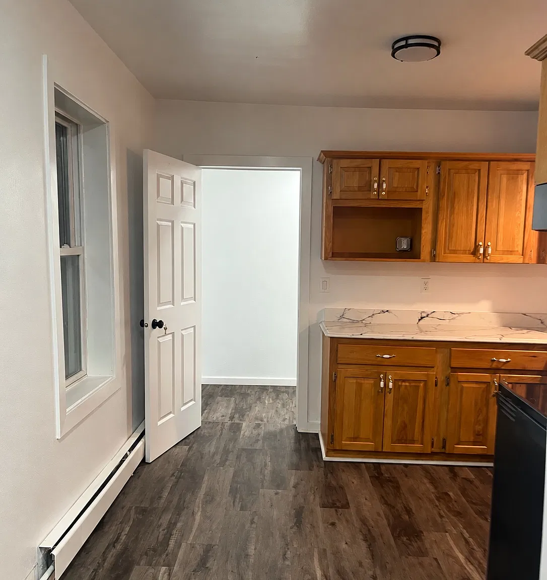 3 bed, $1,275 — Photo 3