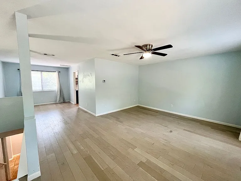 830 Blackburn St — Photo 23