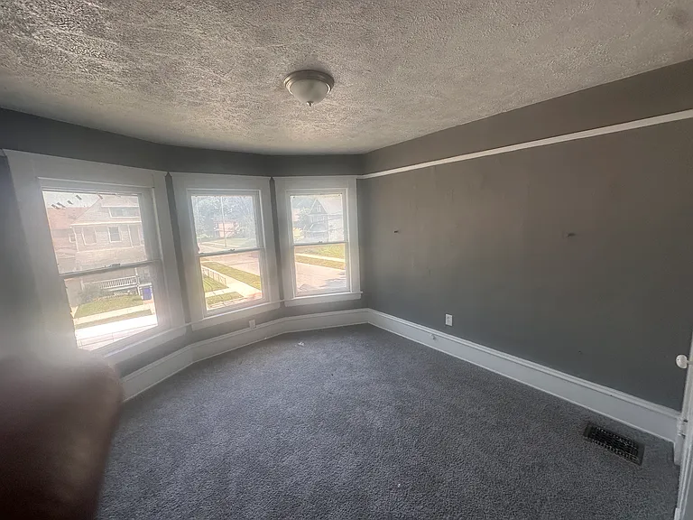 6410 Dibble Ave — Photo 7