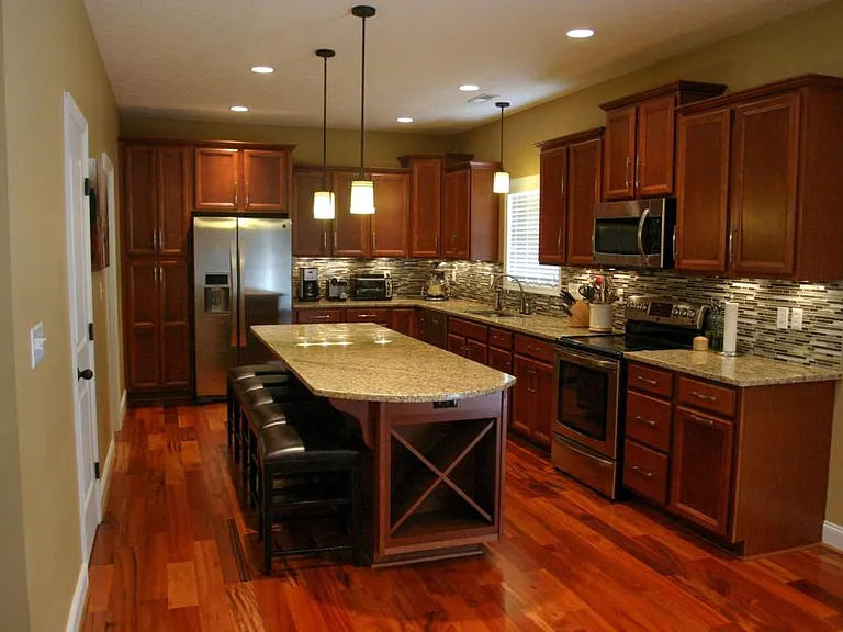 505 Capstone Dr — Photo 12