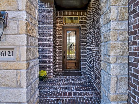 4th image of 26121 Gallant Knight Ln