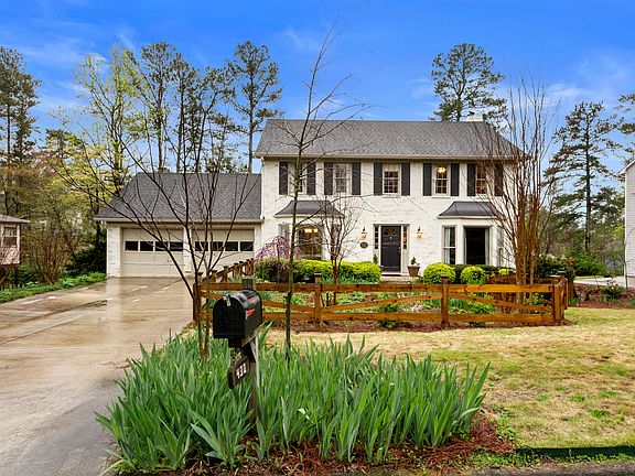 2nd image of 430 Silver Pine Trl