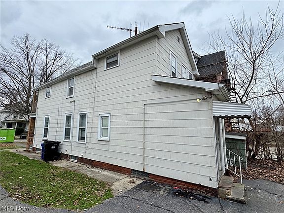 2nd image of 859 Whitcomb Rd