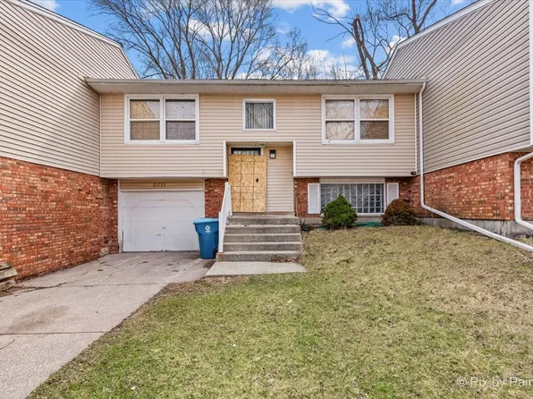 21733 Carol Ave #21733, Chicago Heights, IL 60411