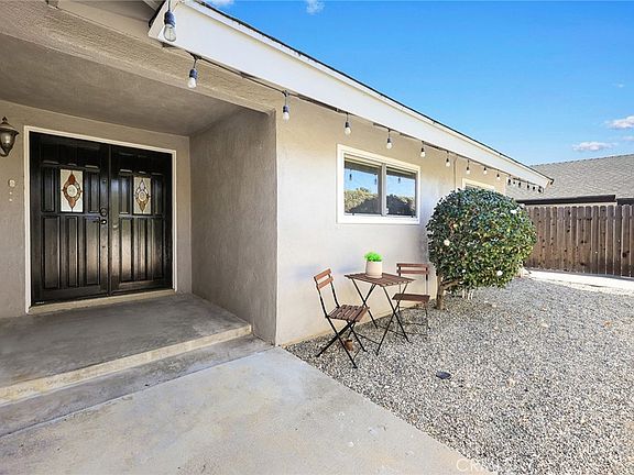 3rd image of 23628 Decorah Rd