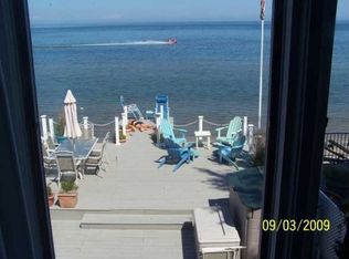 1450 Edgemere Dr, Rochester, NY 14612