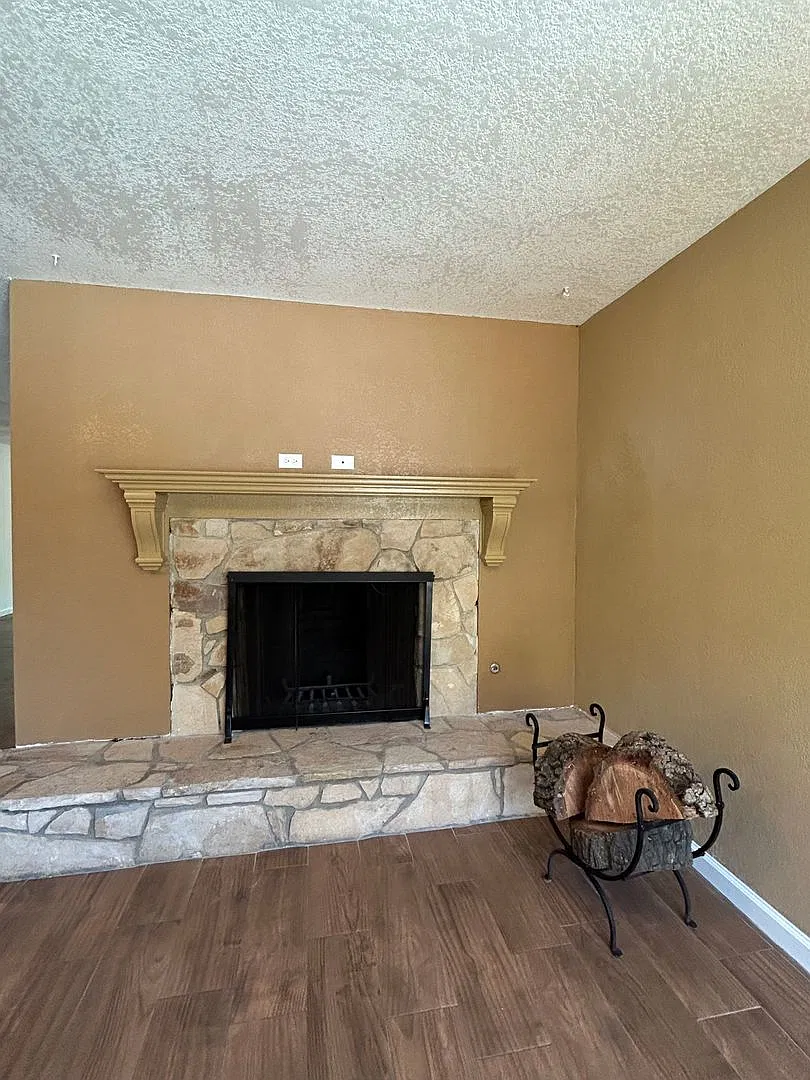 For Lease - Gorgeous Ojai 3+2 Home On Villanova Rd — Photo 4