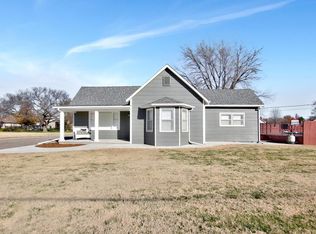 406 E 6th Ave, Cheney, KS 67025
