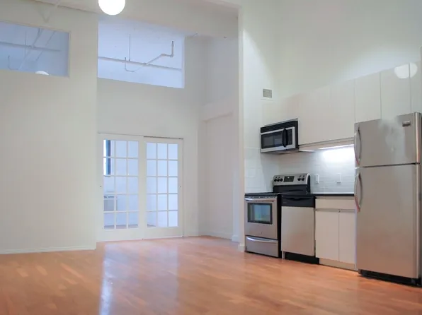 44 Berry Street image 1 of 7