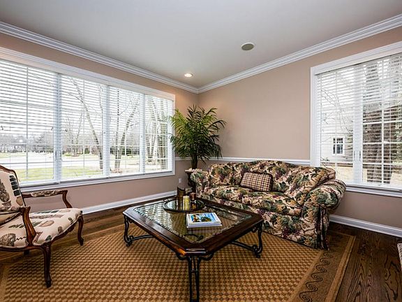 5th image of 3155 Estates Dr N