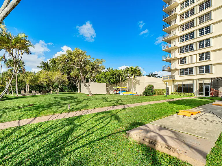2121 N Ocean Blvd #1507W — Photo 42