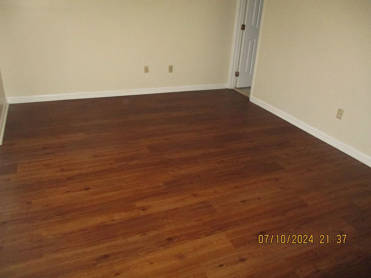Lennox 2110 #19 — Photo 3