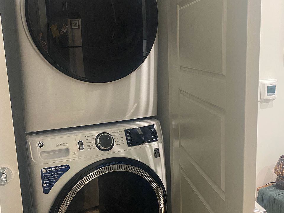 Brand new full-size laundry