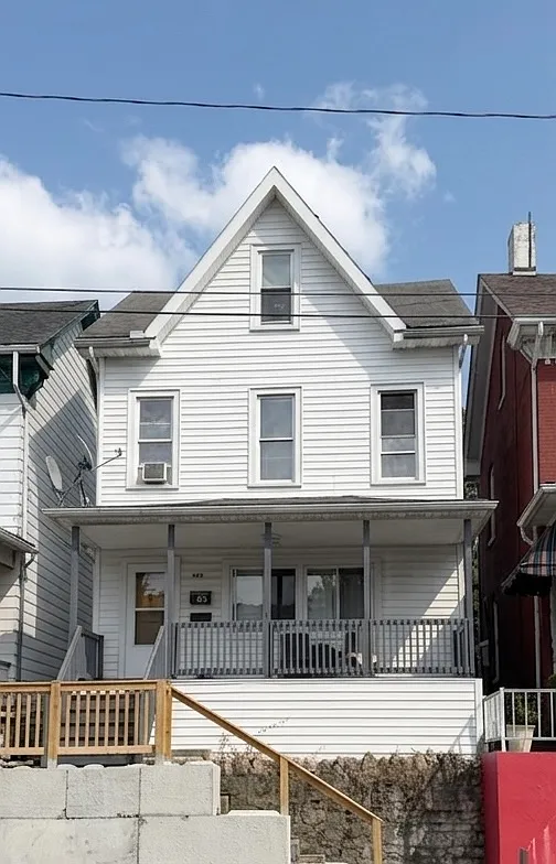 1 bed, $975 — Photo 1