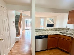 5837 Norham Dr, Alexandria, VA 22315