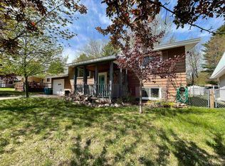 1807 Gray St, Marquette, MI 49855