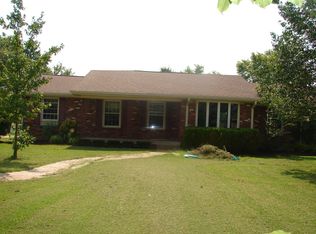 122 Maple Dr, Hendersonville, TN 37075
