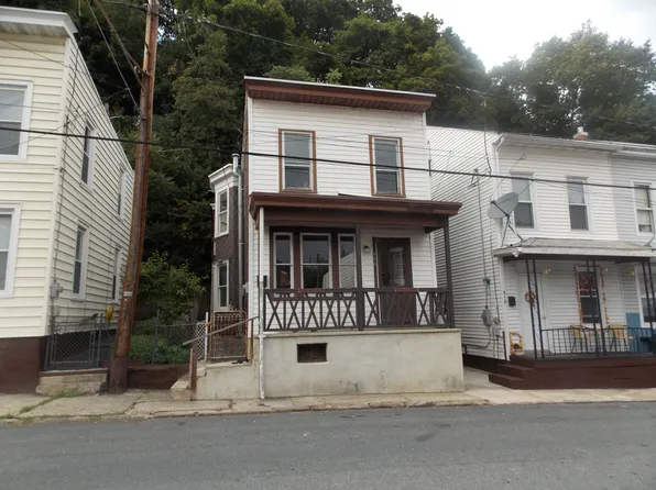 620 W Arch St, Pottsville, PA 17901
