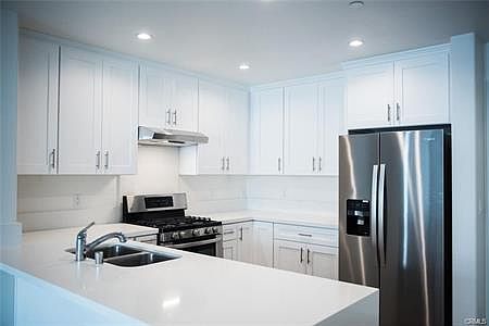 3rd image of 56 E Duarte Rd #319