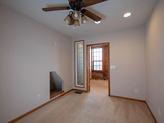 4th image of 105 N Kalamazoo St #1