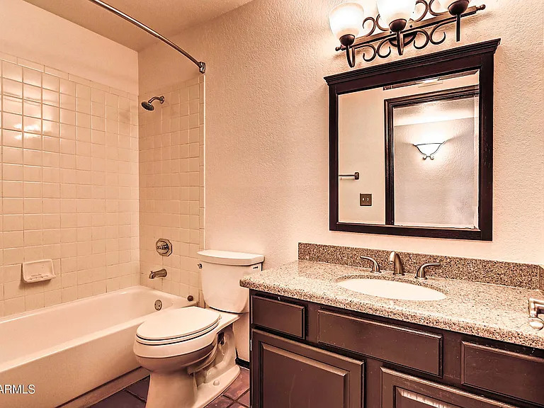 14004 N Sussex Pl — Photo 26