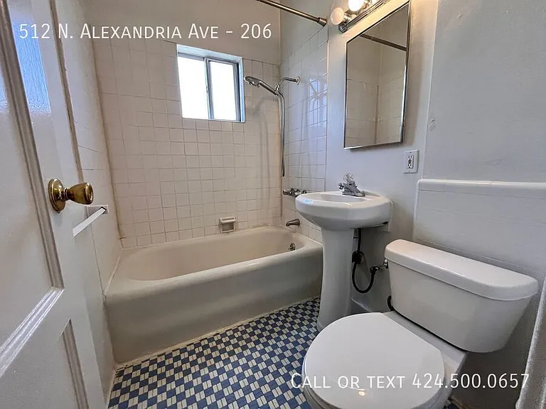 512 N Alexandria Ave #206 — Photo 11