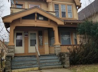 2422 N 40th St, Milwaukee, WI 53210