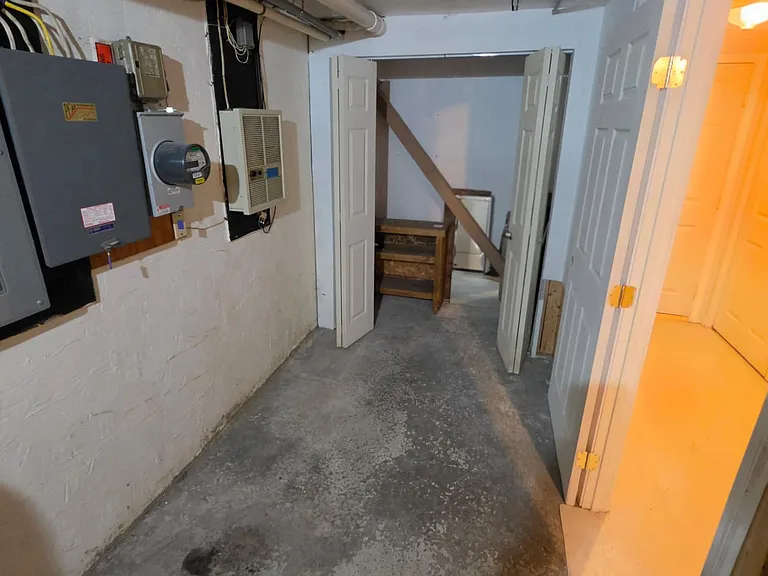 794 Court St #D — Photo 26