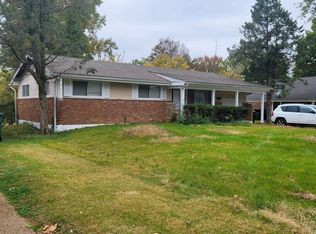 9741 Lanier Dr, Saint Louis, MO 63136