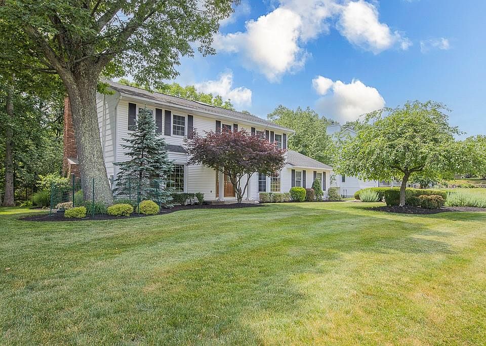 1st image of 24 John F Kennedy Drive