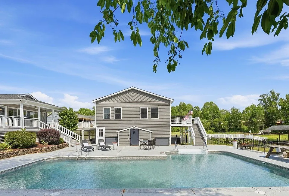 139 Perrin Dr