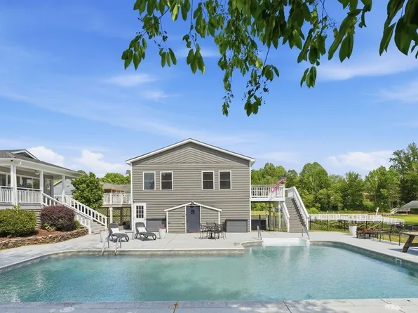 139 Perrin Dr, Mooresville, NC 28117