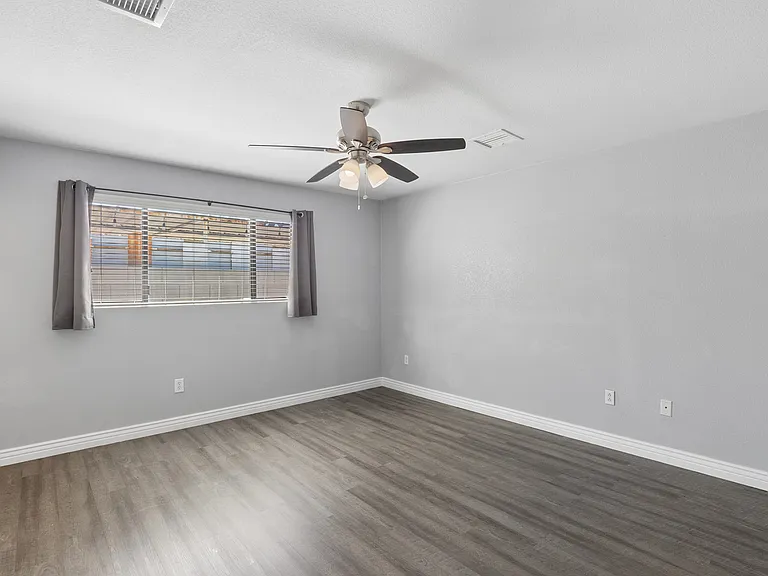 1017 E El Caminito Dr — Photo 21